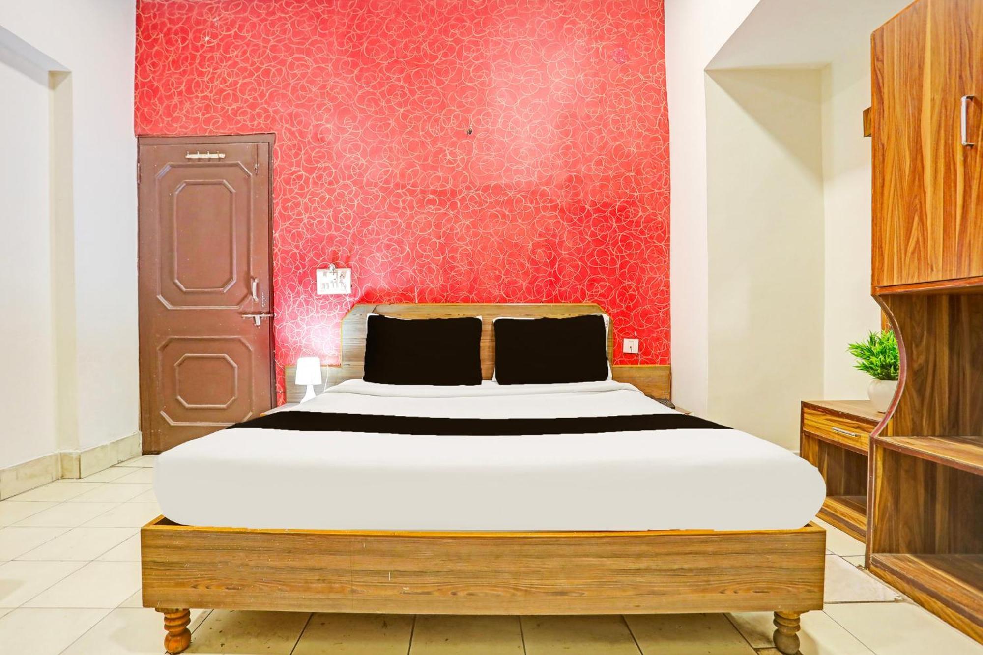 Super Hotel O Jaistambh Chowk Formerly Guru Kirpa Raipur  Exterior photo